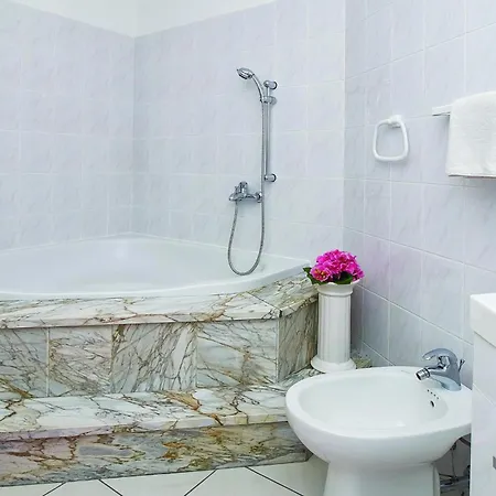 In With Sauna * Omis